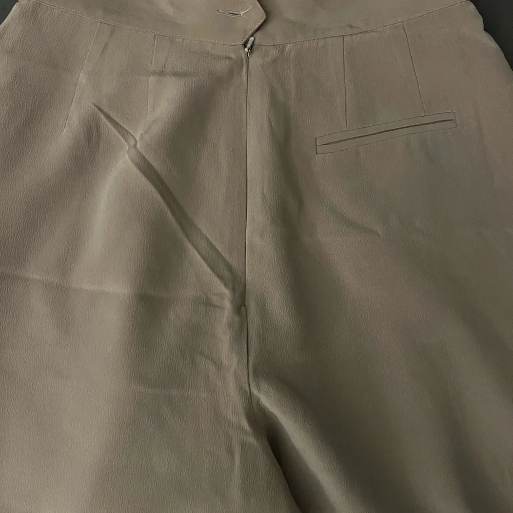 Pants - Picture 3 of 4